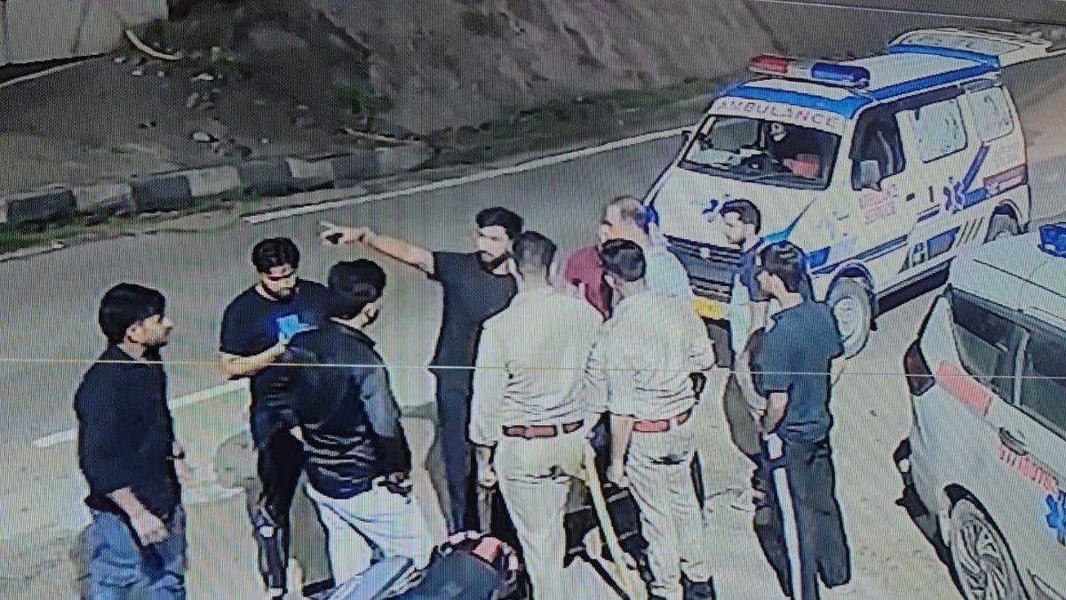 https://www.jagranimages.com/images/newimg/09092025/09_09_2025-loot_amroha_case_24041159.jpg