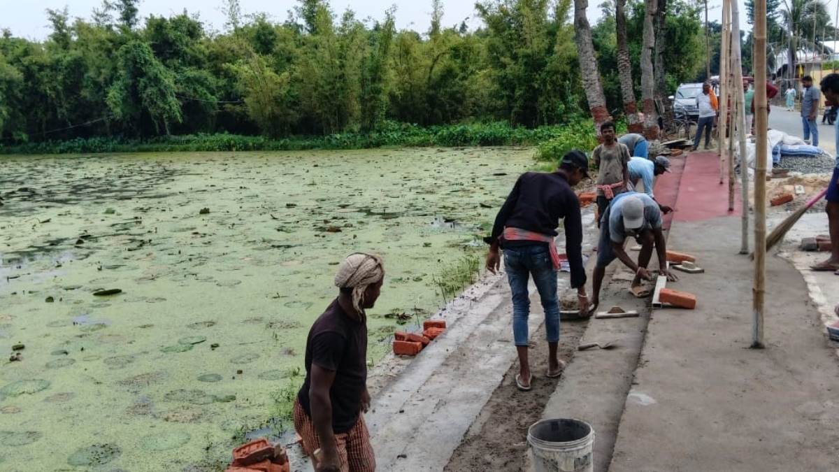 https://www.jagranimages.com/images/newimg/09092025/09_09_2025-makhana_katihar_24040964.jpg