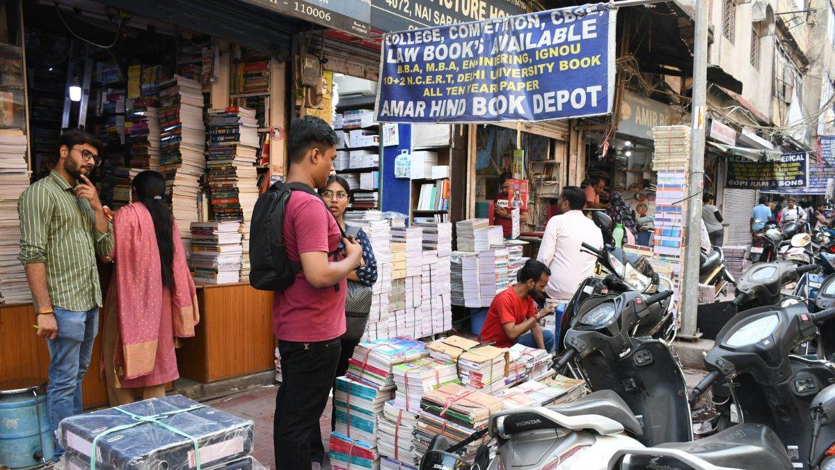 https://www.jagranimages.com/images/newimg/09092025/09_09_2025-modinagar_police_1_24041387_1932410.jpg