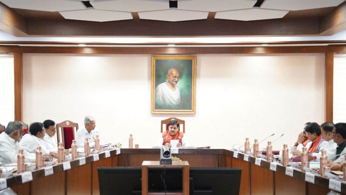 https://www.jagranimages.com/images/newimg/09092025/09_09_2025-mp_gst_mohan2_24041371.jpg