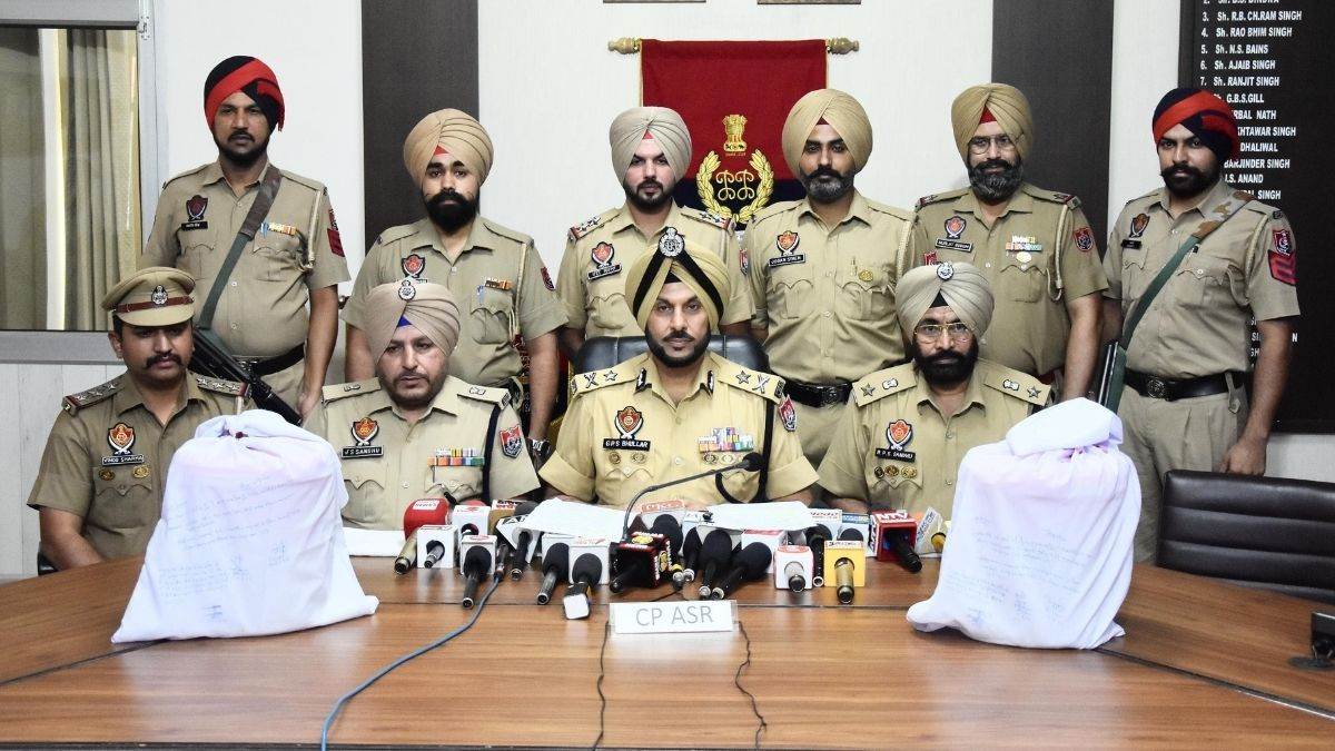 https://www.jagranimages.com/images/newimg/09092025/09_09_2025-punjab_police_70_24040996.jpg