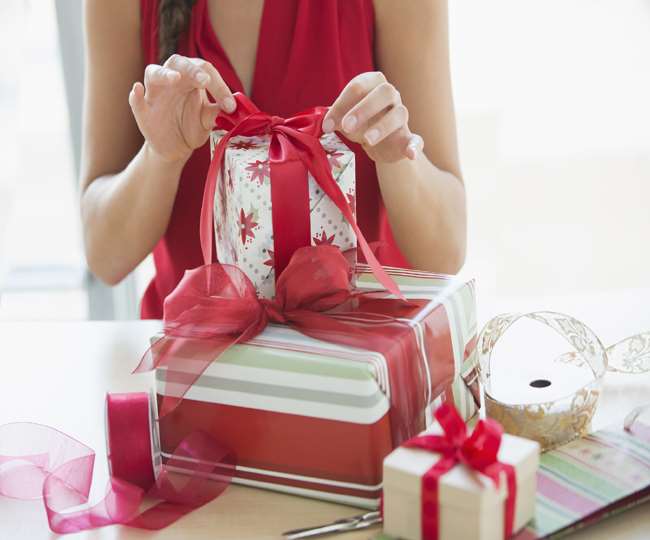 https://www.jagranimages.com/images/newimg/09102021/09_10_2021-gift_packing_business_idea_22096392.jpg