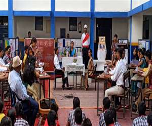 केंद्रीय विद्यालय में आयोजित युवा संसद में शामिल छात्र-छात्राएं। सौ. केवी