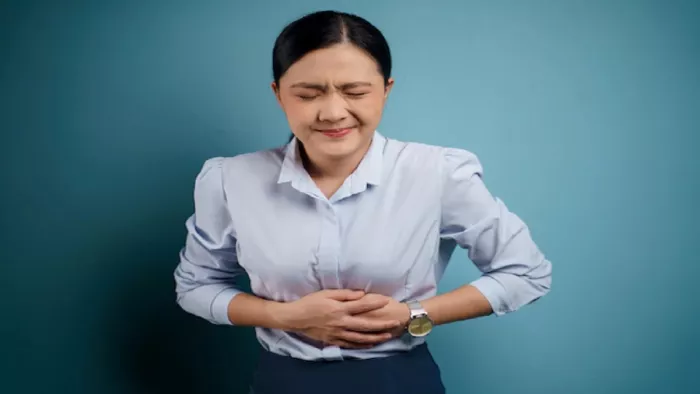 Remedies for Acid Reflux: एसिड रिफ्लक्स की समस्या से छुटकारा पाने के लिए फॉलो करें ये आसान टिप्स