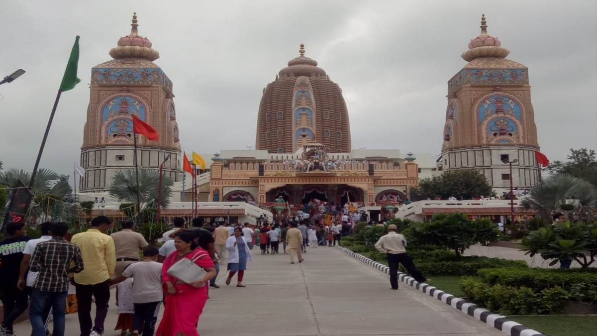 https://www.jagranimages.com/images/newimg/09102022/09_10_2022-agroha_dham_23129550.jpg
