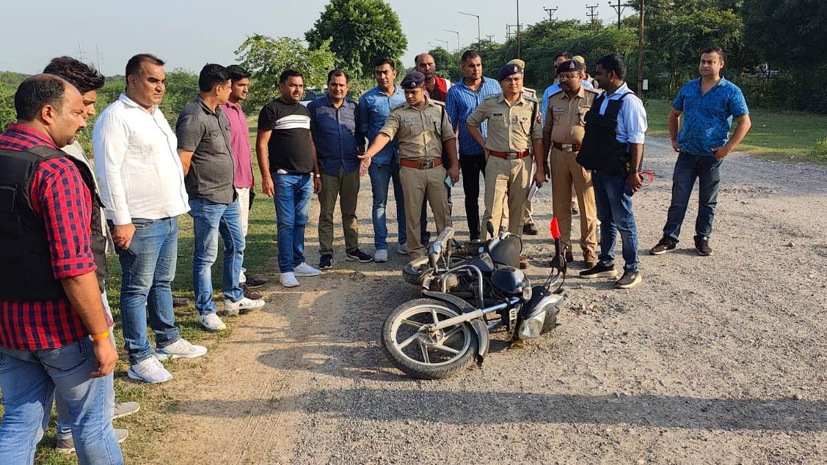 ncr non bailable warrant issued in badaun against shivam who was killed in an encounter in greater noida