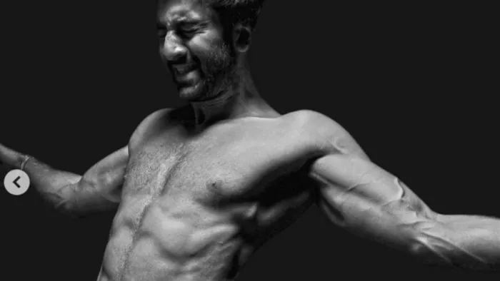 Ranbir Kapoor shirtless Pictures viral from Brahmastra look test of Bulgaria.