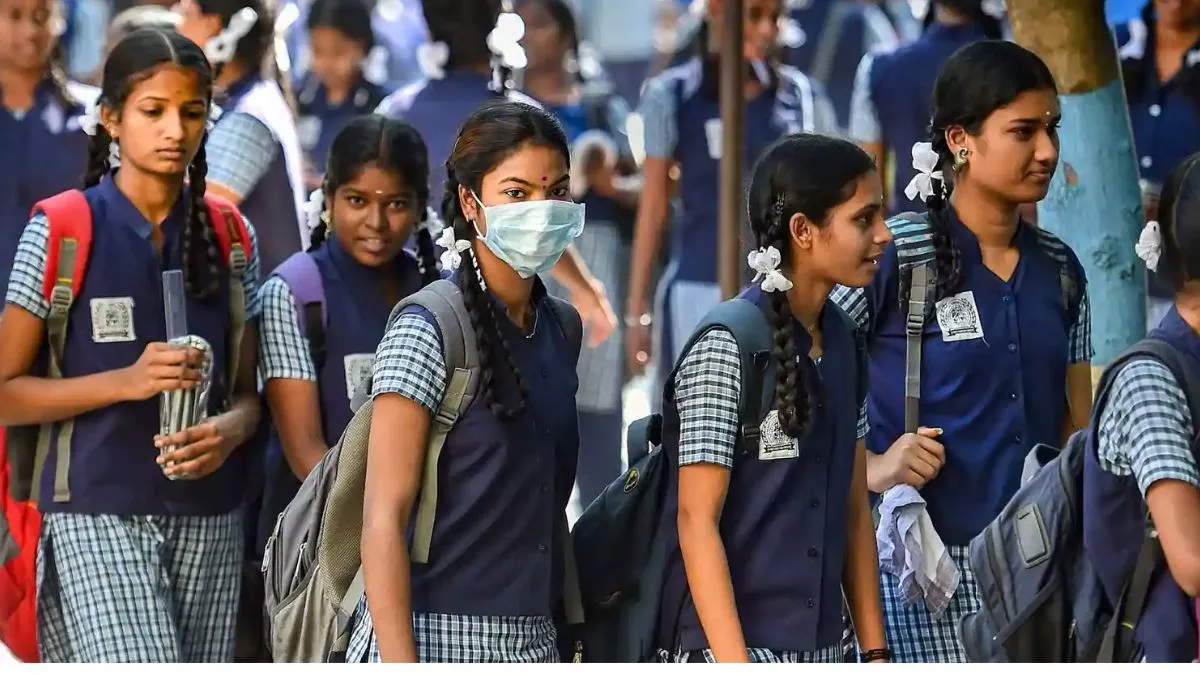 यूपी के सरकारी स्कूलों की खुल गई पोल-पट्टी, निरीक्षण में 137 शिक्षक मिले गायब; अब होगा एक्शन!