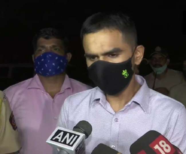 mumbai cruise drugs case sameer wankhede father wife and sister met governor bhagat singh koshyari