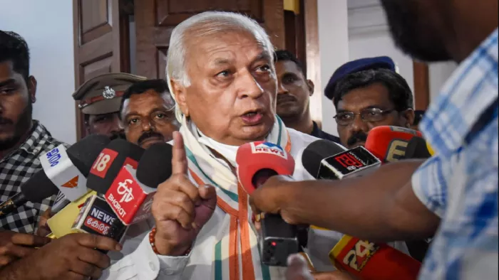 Kerala: राज्यपाल आरिफ मोहम्मद खान को चांसलर के पद से हटाने के लिए अध्यादेश लाएगी राज्य सरकार