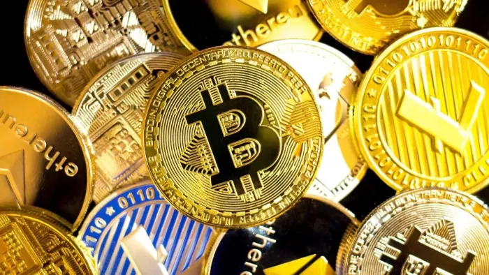 Crypto Market Crash Today: Bitcoin, ether, dogecoin, Solana, and other crypto prices are crashing today