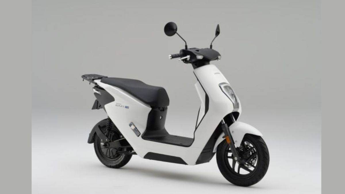 https://www.jagranimages.com/images/newimg/09112022/09_11_2022-hero_em1_electric_scooter_23192335.jpg