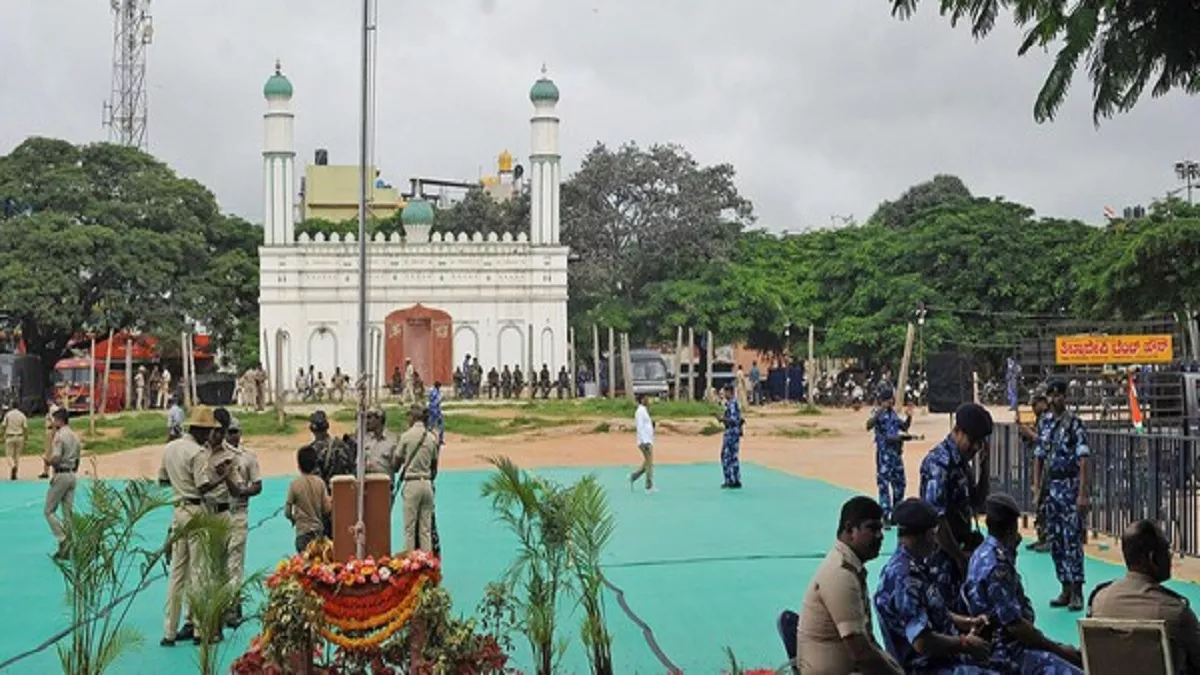 Hubbali-Idgah row: हुबली ईदगाह मैदान में अब कामदेव की प्रतिमा स्थापित करने की मांग, जानें पूरा मामला
