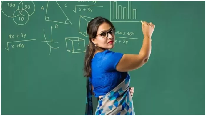 ग्रामीण स्कूलों में पढ़ाने के तरीके सीख रहे नवनियुक्त शिक्षक, पुराने टीचर दे रहे ट्रेनिंग (प्रतीकात्मक तस्वीर)