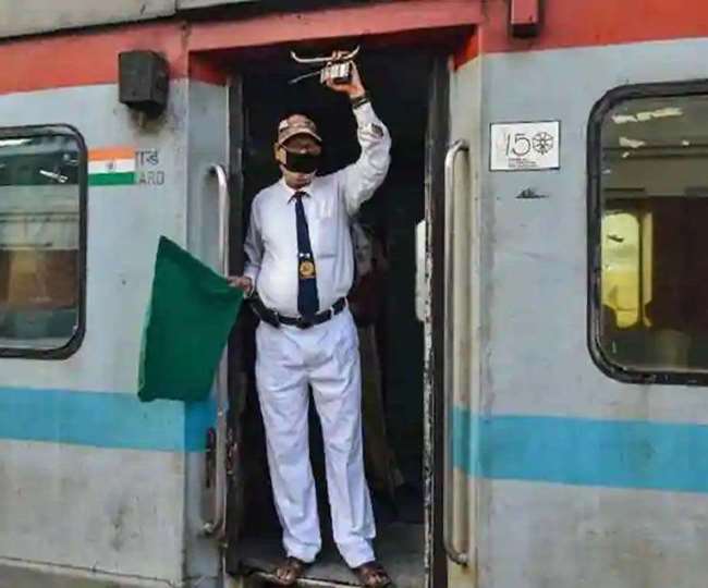 Indian Railways, IRCTC : इन रेल कर्मचारियों को नहीं मिला प्रमोशन तो ऐसे होगा आर्थिक नुकसान