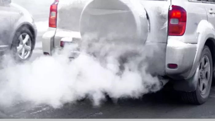 Water Coming Out Of The Exhaust Pipe Of Your Car, Know Reason