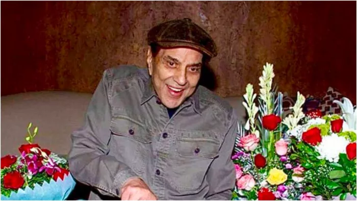 Photo Credit : Dharmendra Instagram Photos Screenshot