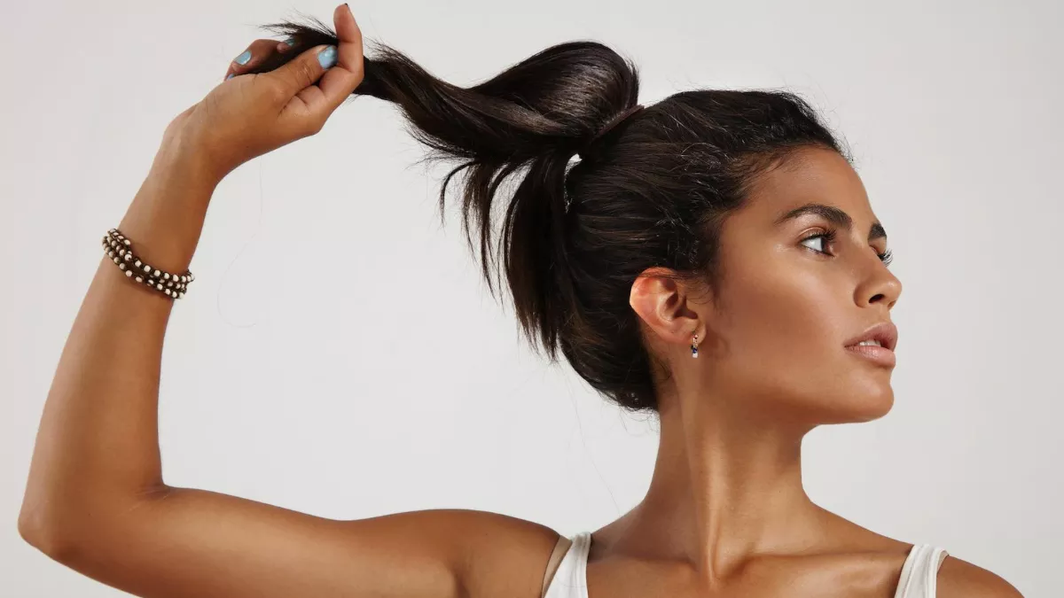 4 Very Easy Hairstyle For Beginners || खुद से हेयर स्टाइल बनाना सीखे ||  Saloni Swag - YouTube