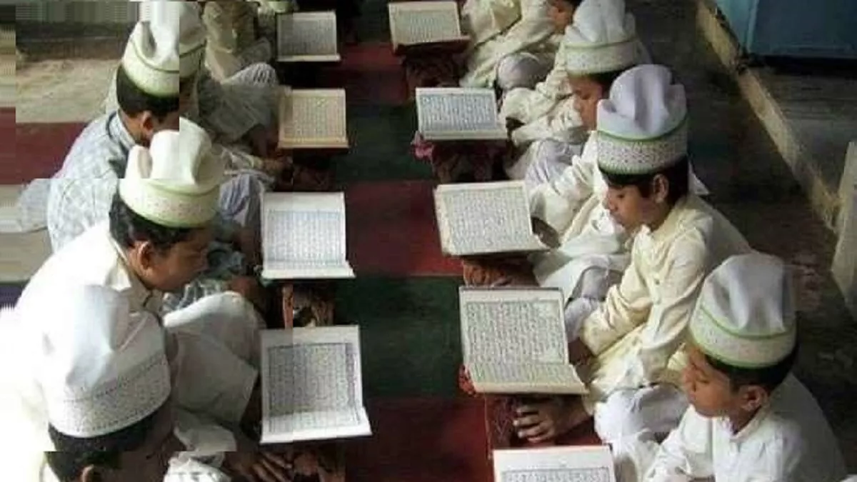 NCPCR का निर्देश: गैर-मुस्लिम छात्रों को प्रवेश देने वाले मदरसों की जांच कराएं राज्य