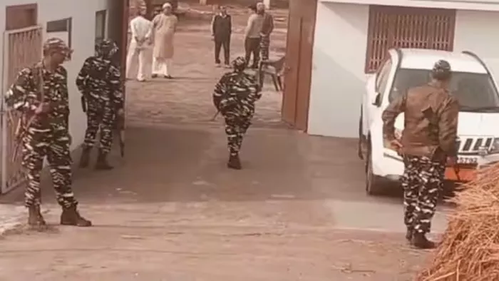 शिक्षा माफिया बच्चा राय के ठिकानों पर ताबड़तोड़ छापेमारी (जागरण)