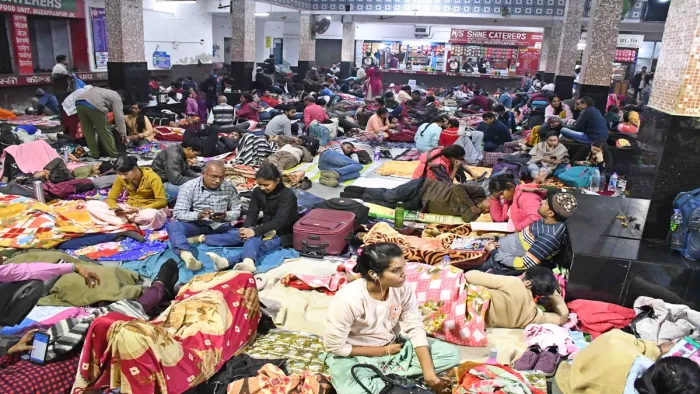 बीपीएससी अभ्यर्थियों ने परीक्षा बाद ट्रेनों में ही जमा लिया कब्जा (जागरण)