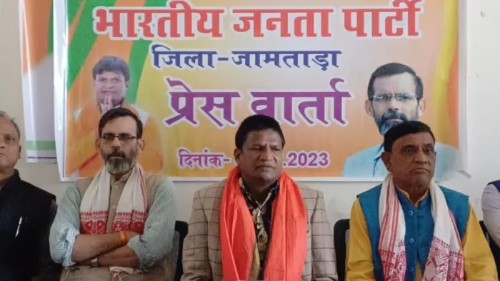 '...हेमंत के घर छापेमारी करे जांच एजेंसी' BJP नेता ने मुख्यमंत्री को भ्रष्टाचार पर जमकर घेरा