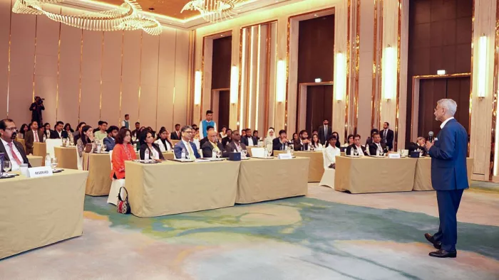 दुबई में भारतीय छात्रों से EAM जयशंकर ने की बात (फोटो: @DrSJaishankar)