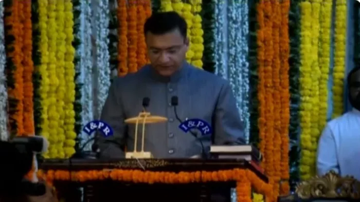 अकबरुद्दीन ओवैसी ने तेलंगाना विधानसभा के प्रोटेम स्पीकर के रूप में ली शपथ