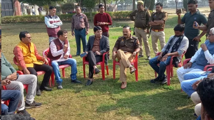 Hathras News: स्कूल में राम राम बोलने पर रोक लगाने का आरोप, प्रधानाचार्य ने किया खारिज