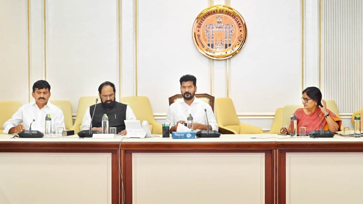https://www.jagranimages.com/images/newimg/09122023/09_12_2023-telangana_cabinet_23600333.jpg