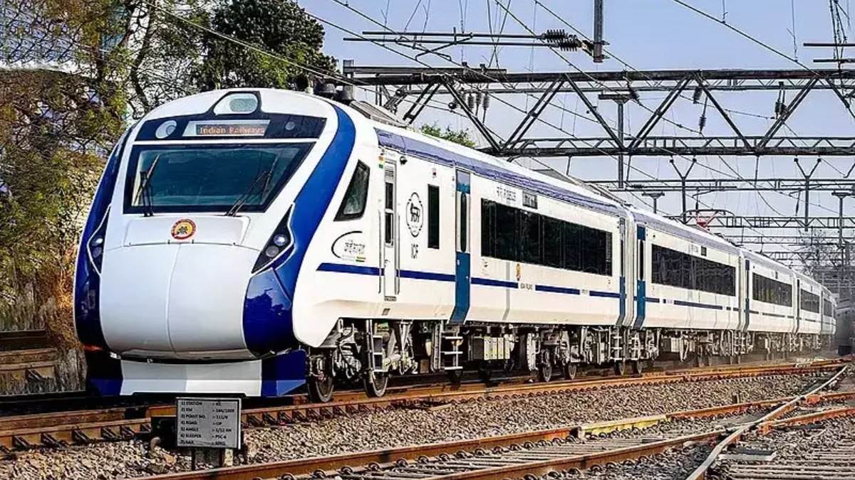 https://www.jagranimages.com/images/newimg/09122023/09_12_2023-train_23600271.jpg