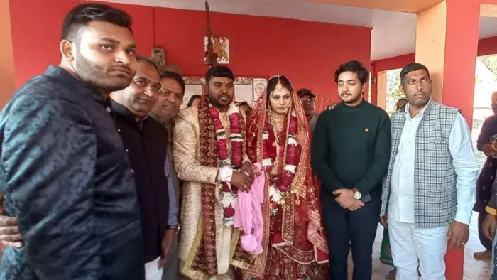 Saharanpur News In Hindi: राजमिस्त्री की बेटी पूजा हेलीकॉप्टर से गई सुसराल