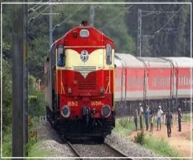 कोरोना के बढ़ते मामलों के बीच रेलवे की नई गाइडलाइन (फाइल फोटो)