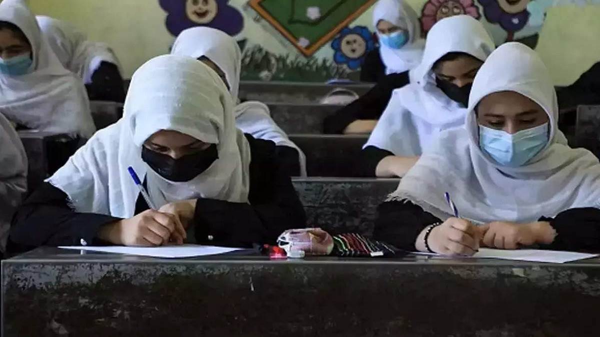 https://www.jagranimages.com/images/newimg/10012023/10_01_2023-taliban_girls_education_23289938.jpg