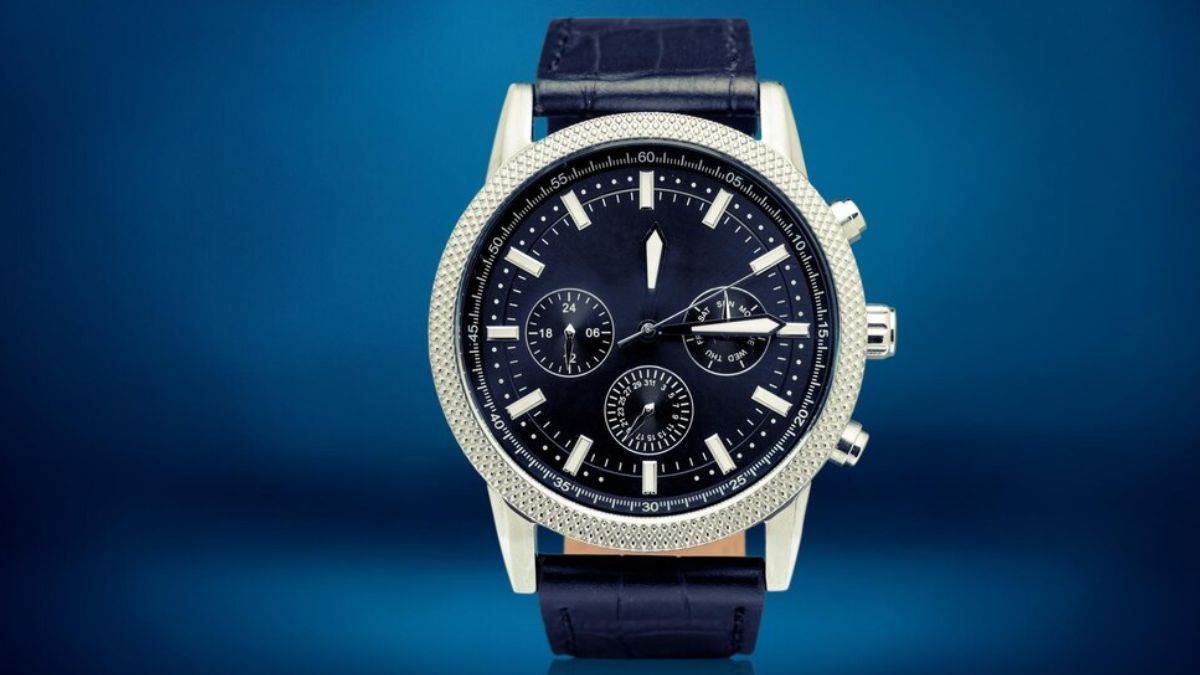Amazon Great Republic Day Sale शुरू होने से पहले 33% की छूट पर करें Titan Watch ऑर्डर, गिफ्ट करना है बेस्ट
