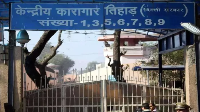 तिहाड़ से कुछ कैदियों को अन्य जेलों में भेजने की तैयारी।