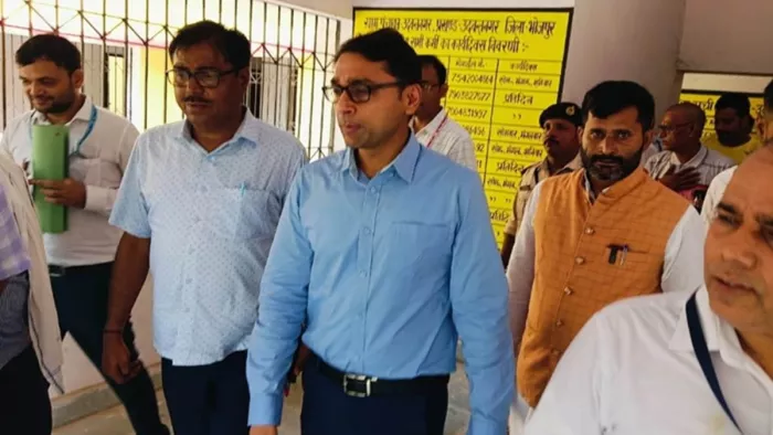 भोजपुर के डीएम ने सरकारी शिक्षकों को लेकर दे दिया आदेश (जागरण)