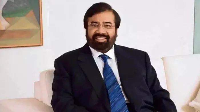 र्ष गोयनका ने सोशल मीडिया प्लेटफॉर्म एक्स पर पोस्ट करके एलएंडटी चेयरमैन के बयान की आलोचना की।