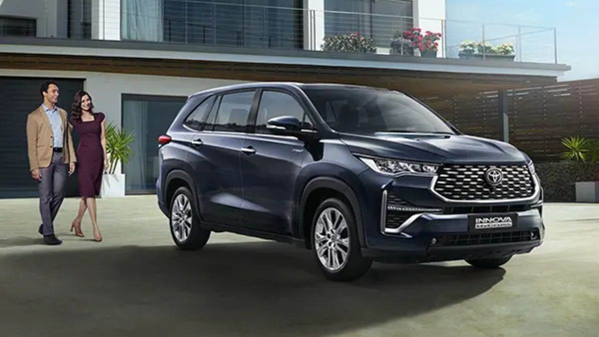 https://www.jagranimages.com/images/newimg/10012025/10_01_2025-toyota_innova_hycross__23863670_121438498.jpg