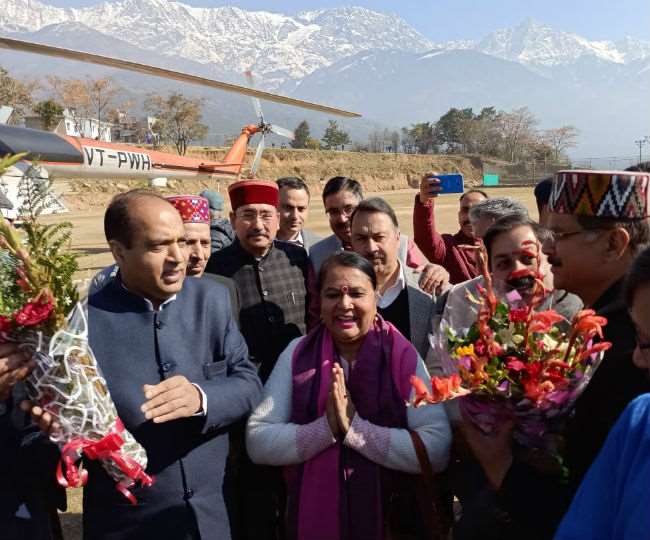 सीएम जयराम ठाकुर पहुंचे धर्मशाला, फसल विविधीकरण पर अंतरराष्ट्रीय कार्यशाला का किया आगाज
