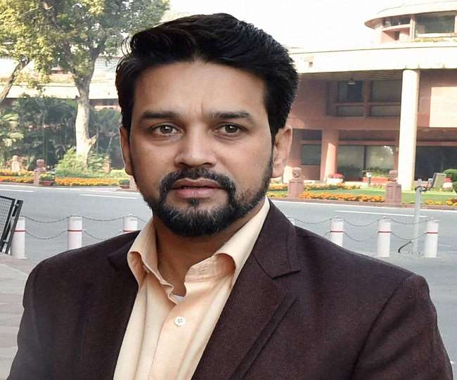 ठाकुर ने कहा कि मोदी सरकार की कोशिश सरकारी कंपनियों में पेशेवर दक्षता और पारदर्शिता लाने की है। (PC: PTI)