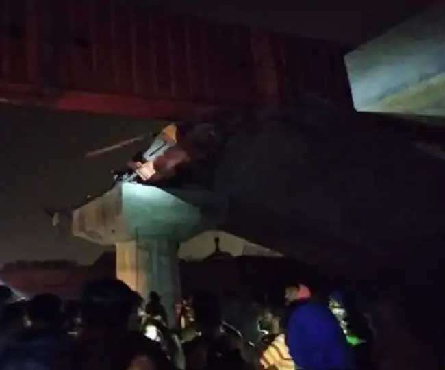 चल रहा था पुल निर्माण कार्य, तीन भारतीयों की मौत
