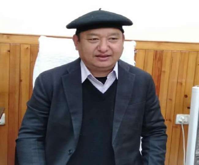 (Study on Devotees Came Kainchi) नवागत डीएम गर्ब्‍याल बोले - मंगलपड़ाव और मुखानी में बनाया जाएगा फ्लाईओवर,  पर्वतीय शैली में होगी पर्यटन स्‍थलों का विकास - DM Dhiraj Garibal said that  ...