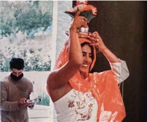 Priyanka Chopra New Book Unfinished Features Photos Leaked Actress Griha Pravesh With Nick Jonas Photo Viral On Internet