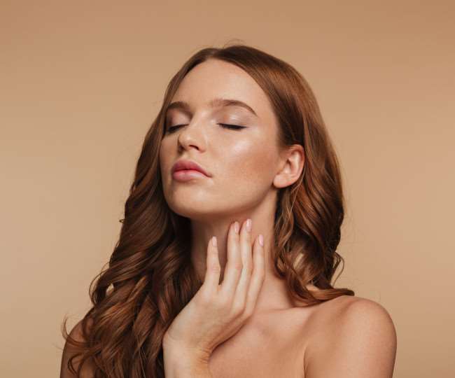 follow these effective tips to keep the neck wrinkle free