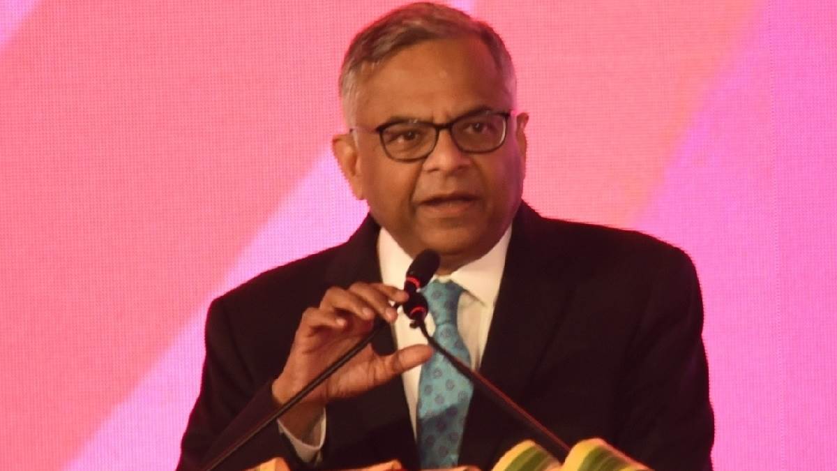 https://www.jagranimages.com/images/newimg/10022023/10_02_2023-chandrashekhran_in_gis_inauguration_23325383_21521385.jpg