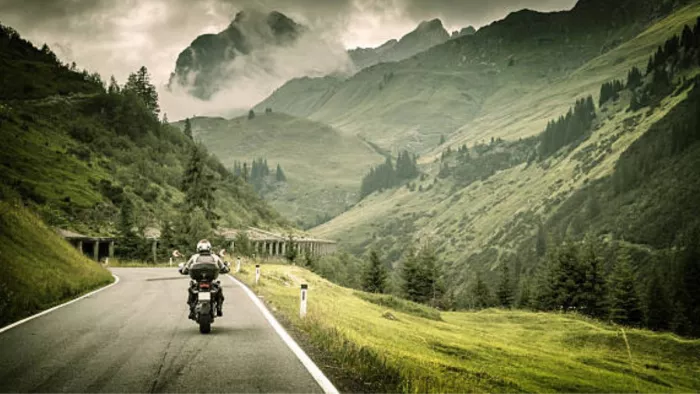 How to ride a bike on the mountains, otherwise a slight mistake will become a problem