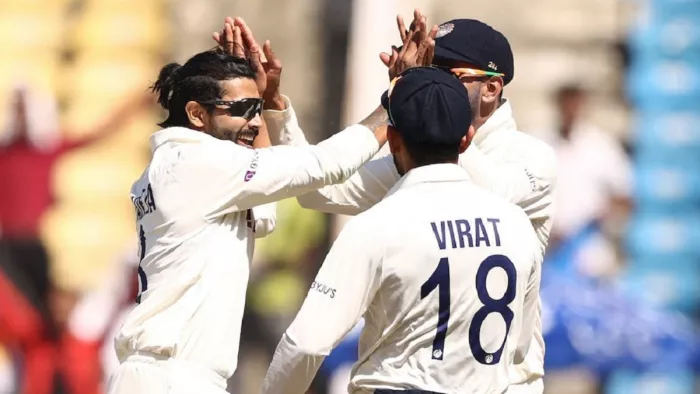 Ravindra Jadeja Ind vs Aus Test: रवींद्र जडेजा ने हाथ में पेन-रिलीफ क्रीम लगाई थी