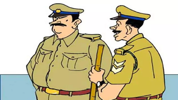 धनबाद पुलिस ने 9 साइबर अपराधियों को किया गिरफ्तार, शहर में दर्जनों लोगों से ठगे थे लाखों रुपये।