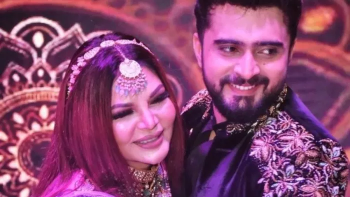 Rakhi Sawant & Adil Durrani Case Update, Twitter